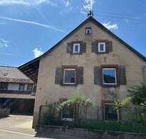 Zwei Wohnhäuser mit Ökonomiegebäude in ruhiger Lage auf großzügigem Grundstück - Herbolzheim Bleichheim