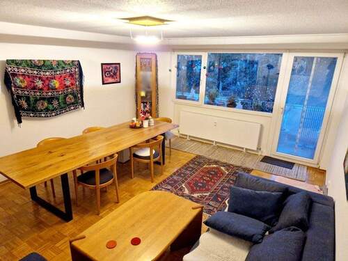 Wohnbereich mit Ausgang zum Balkon - Etagenwohnung mit 80,00 m&sup2; in Köln zum Kaufen