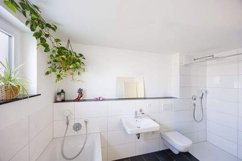 Badezimmer im Obergeschoss - 