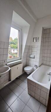 Bad - 3 Zimmer Etagenwohnung in Freital
