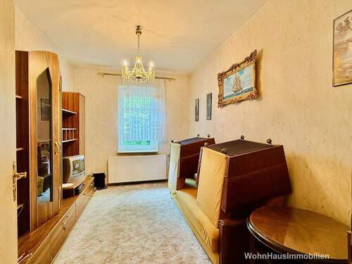 Kinder- bzw. Arbeitszimmer - 