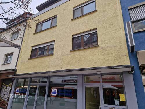 Mehrfamilienhaus - 3 Zimmer Etagenwohnung zur Miete in Hanau