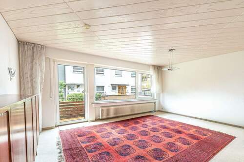 Wohnzimmer - 6 Zimmer Reihenendhaus in Waiblingen