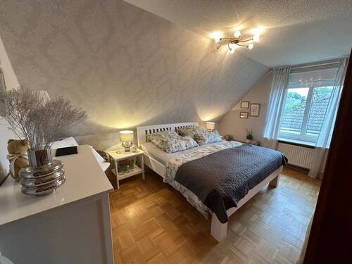 Schlafzimmer 1 DG - 