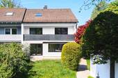 Südansicht - Großzügig & Sonnig. Zuhause im schönen Pullach.