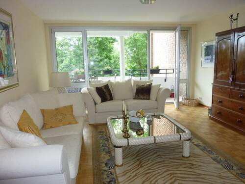 Wohnzimmer - D-Nähe Zoopark: schicke 3 Zi.Whg. 95 m², EBK, gr.Sonnenbalkon,Lift, Garage