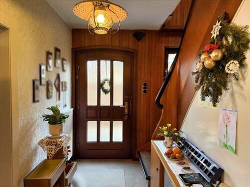 Eingangsbereich/ Flur - 