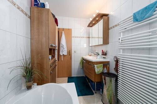 Badezimmer Ansicht 1 - 