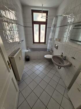 Bad - Etagenwohnung mit 67,00 m&sup2; in Leipzig zum Kaufen