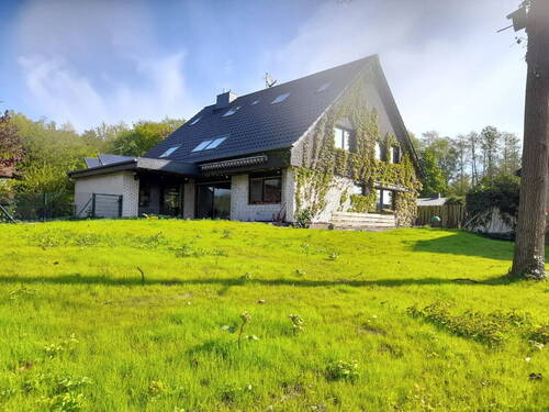 Bild 2 - 8 Zimmer Einfamilienhaus zum Kaufen in Gifhorn