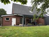 Garten - ++RESERVIERT++IMMOBILIEN GUMNIOR präsentiert: Sehr gepflegte DHH in beliebter Wohnlage von Salzbergen-Holsten