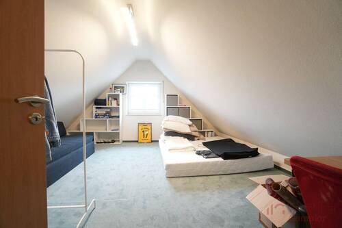 Spitzboden - 