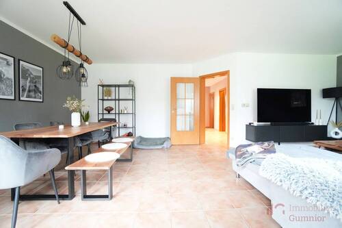 Wohn- Esszimmer - 