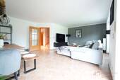 Wohn- Esszimmer - 