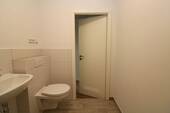 Beispiel Bad mit Dusche - 2 Zimmer Etagenwohnung in Freiberg