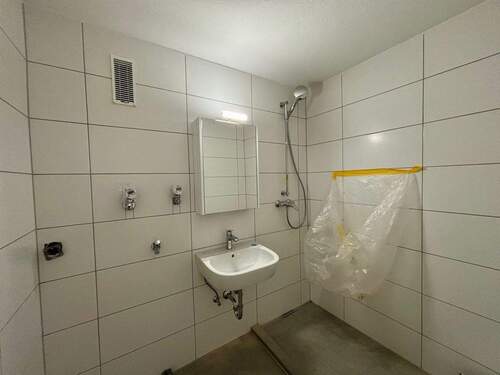 Modernes Badezimmer - 