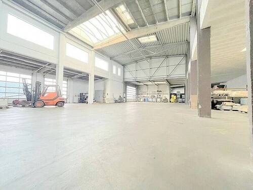 Produktionshalle - Einfamilienhaus zum Kaufen in Machern