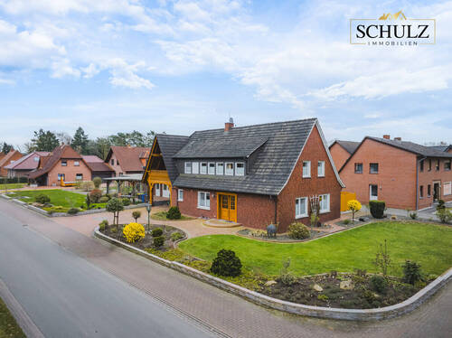 Ansicht - Wohnen mit Anspruch: Stilvolles Zuhause für Generationen mit Raum, Ruhe & Lebensqualität