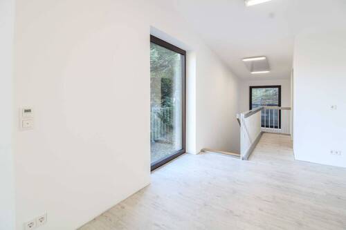 Flur OG - 5 Zimmer Einfamilienhaus in Hamburg