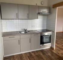 2-Raum-Wohnung - Einbauküche, Abstellraum und Balkon! - Oschersleben