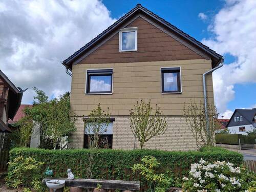 Giebelseite - 6 Zimmer Mehrfamilienhaus, Wohnhaus zum Kaufen in Lehre
