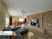 Wohnzimmer - 7 Zimmer Einfamilienhaus zum Kaufen in Perl