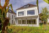 Hausansicht Süd - 7 Zimmer Einfamilienhaus zum Kaufen in München