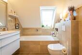 Wannenbad - Obergeschoss - 