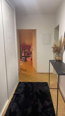 Flur - 2 Zimmer Etagenwohnung in Leipzig