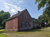 Ehemaliges Schulgebäude - 
