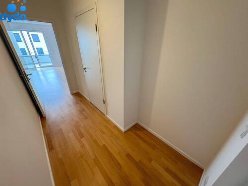 Flur (3) - 2 Zimmer Etagenwohnung zur Miete in Berlin