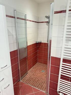Dusche Badezimmer.jpg - 
