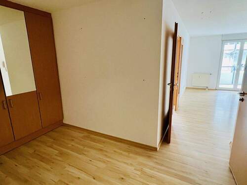 Diele - 2 Zimmer Etagenwohnung zum Kaufen in Bad Abbach