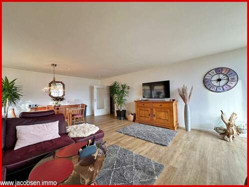 Wohn- und Esszimmer - 