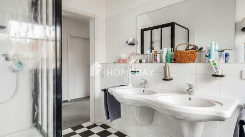 1. OG Badezimmer 2 - 