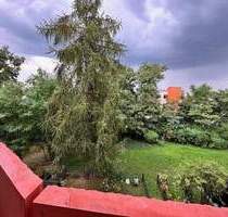 FREI | 2-Zimmer-Wasserblick-Wohnung mit neuer EBK in Fürth-Burgfarrnbach