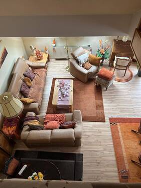 Blick von der Galerie ins Wohnzimmer - 