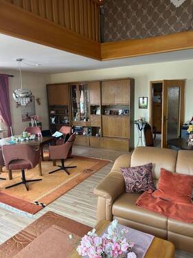 Wohn-/Esszimmer - 3 Zimmer Etagenwohnung zum Kaufen in Künzell