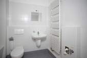 Bad mit Wanne - 