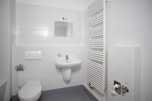 Bad mit Wanne - 