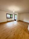 Wohnbereich - Geräumige, modern renovierte 3-Zimmer-Wohnung in Veitsbronn