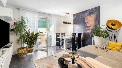 Wohnzimmer 1 - Moderne 2-Zimmer-Wohnung mit Balkon, Tageslichtbad und Stellplatz