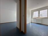 Schlafzimmer links Kinderzimmer rechts - 