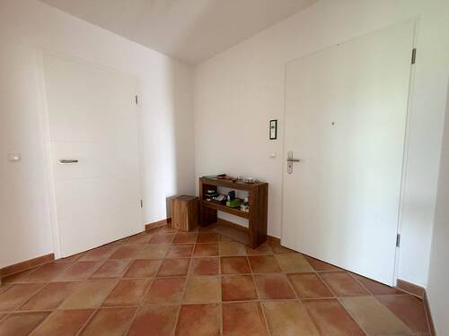 Flur - Etagenwohnung mit 105,70 m&sup2; in Wedel zum Kaufen