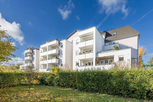 Hausansicht - Helle 2-Zimmer-Terrassenwohnung unweit des Broseparks