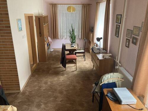 Wohnzimmer - 5 Zimmer Einfamilienhaus in Helbra