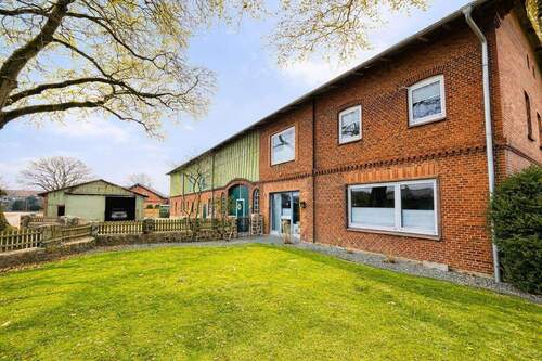 Außen - Frontansicht - 