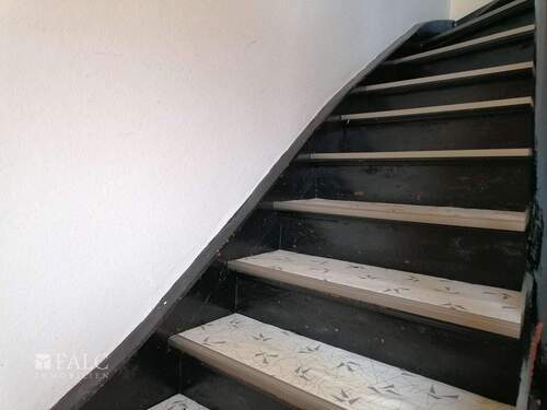  Holztreppe - massiv - 