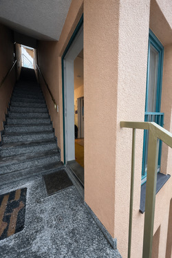 Eingang - Etagenwohnung mit 50,00 m&sup2; in Bremen zum Kaufen