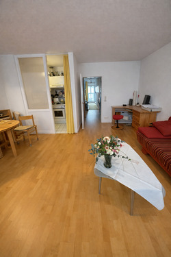 Wohnzimmer mit Küche - 